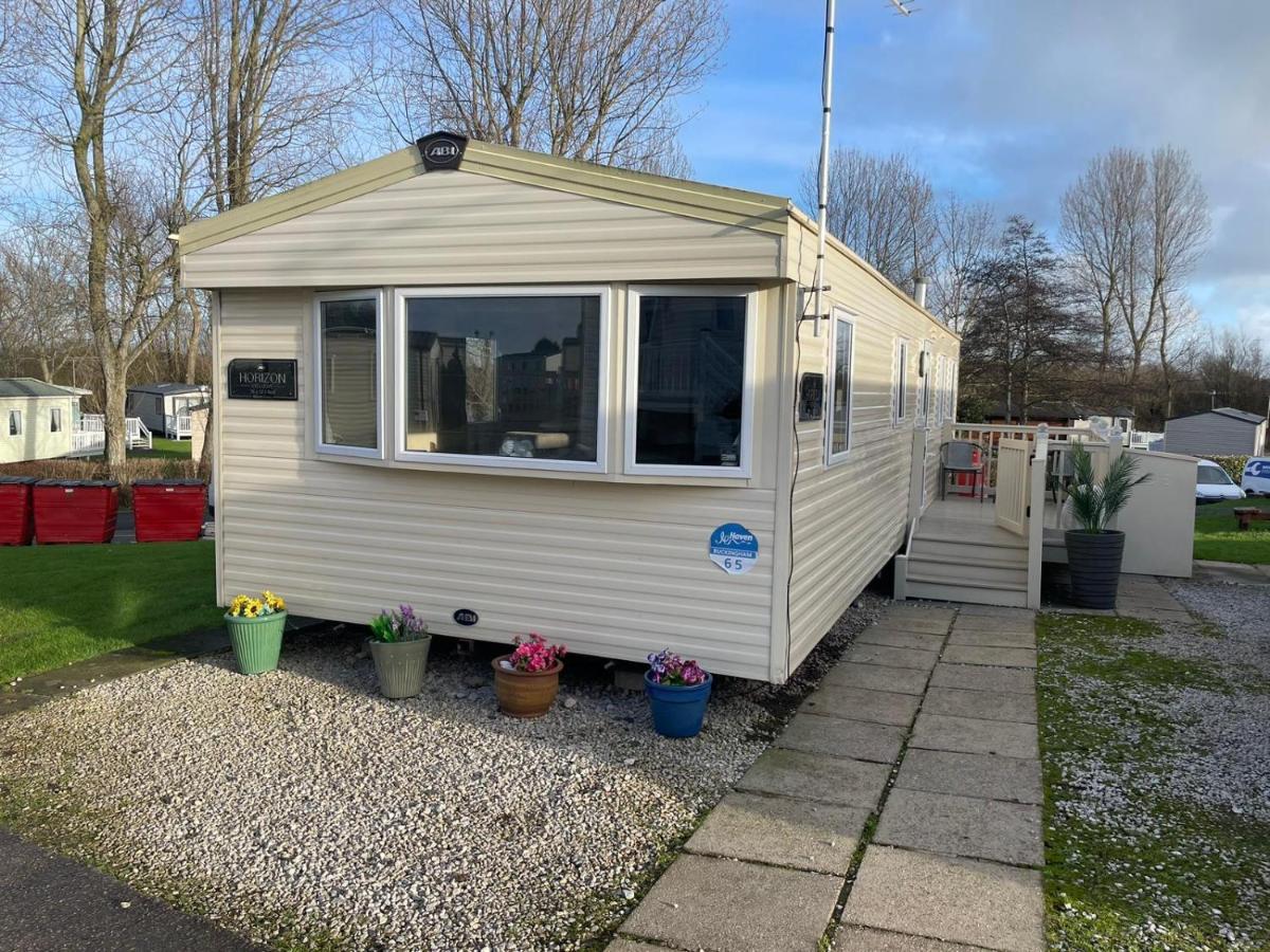 Caravan In Haven Marton Mere Holiday Park Blackpool Exterior photo